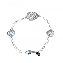 Chain bracelet with twisted and perforated round links BR957B